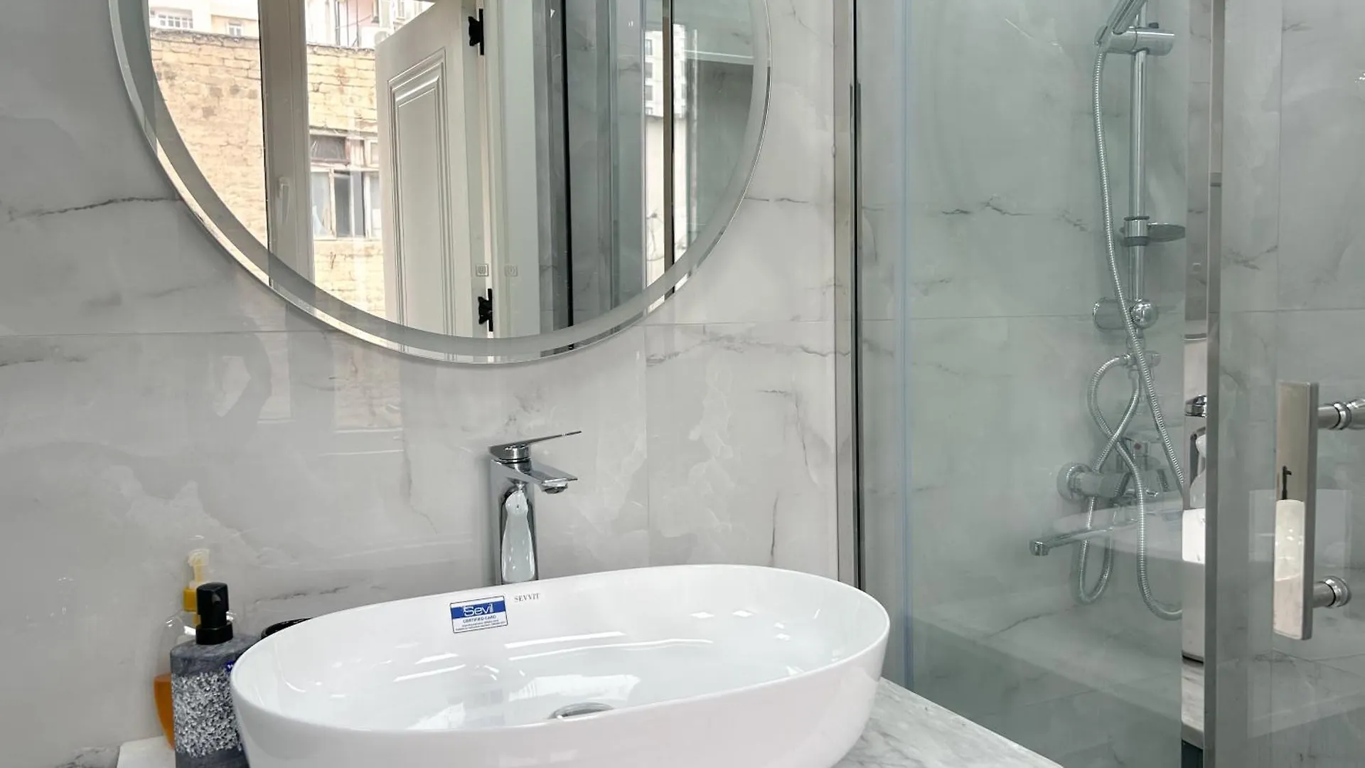 Cozy Central Apartment Near Egoist Baku