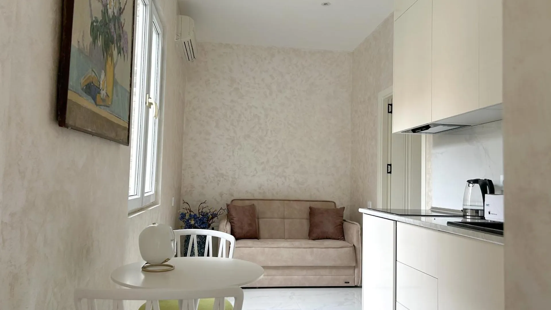 Cozy Central Apartment Near Egoist Baku