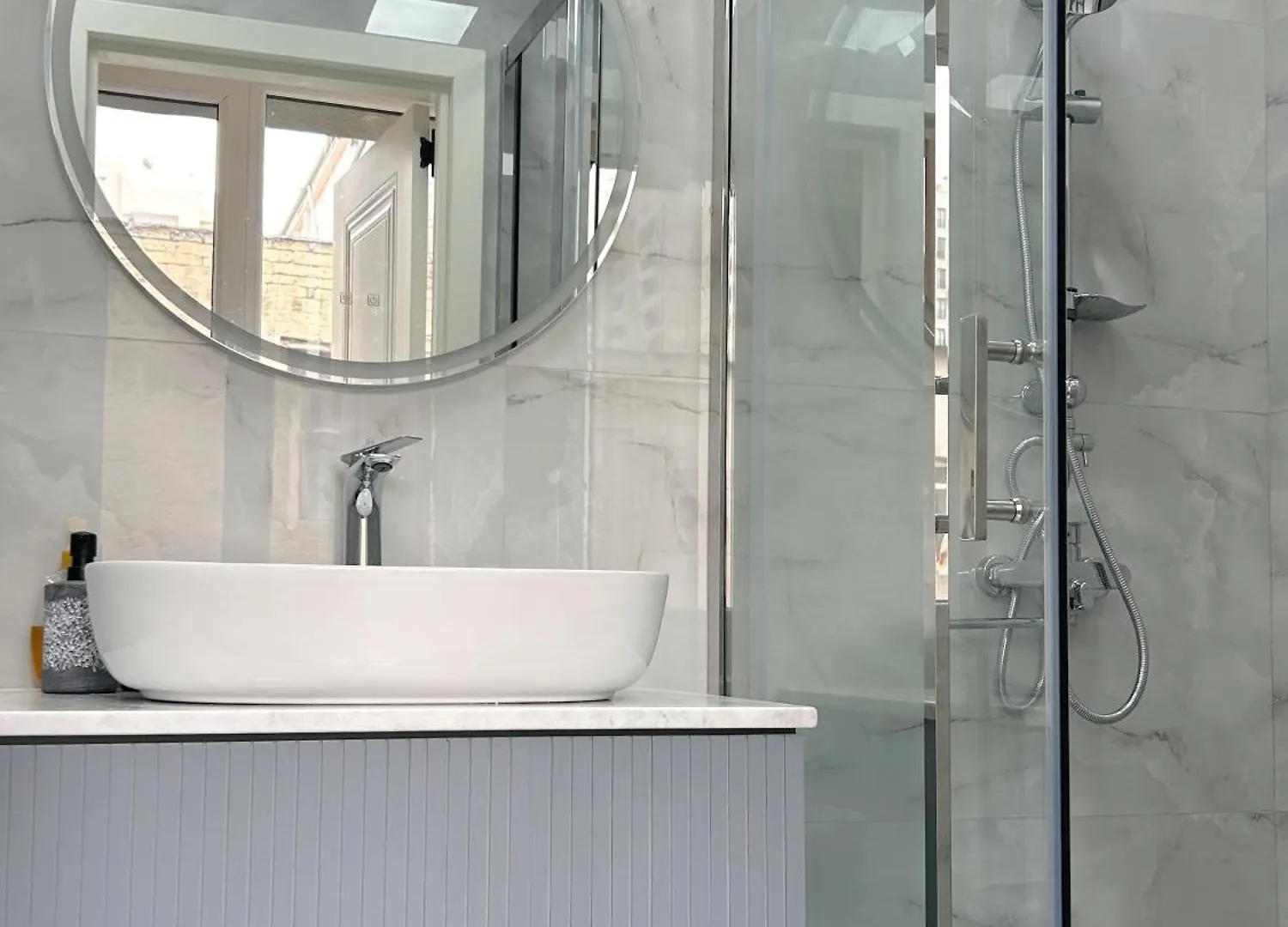 Cozy Central Apartment Near Egoist Baku